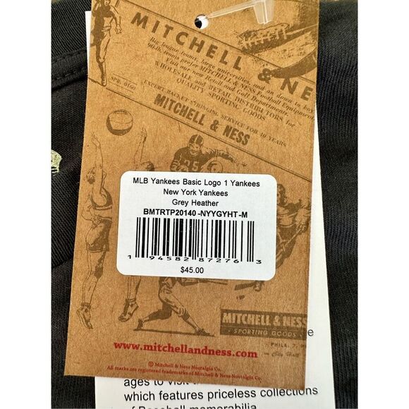 NWT- Mitchell & Ness Yankees Basic Logo T-Shirt - Picture 3 of 6